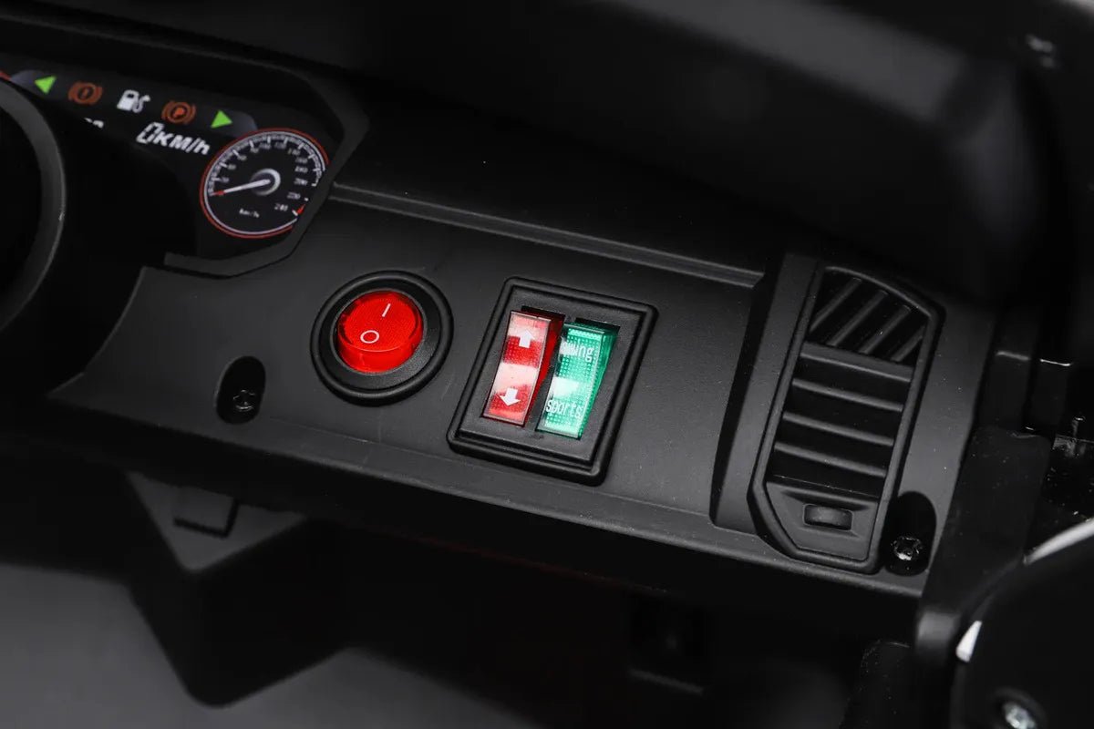 Montable Eléctrico Infantil Camioneta Policía 4x4 con Luces, Bluetooth y Control Parental - Montable - Homesaleco | HS-VEMCAMPOCN